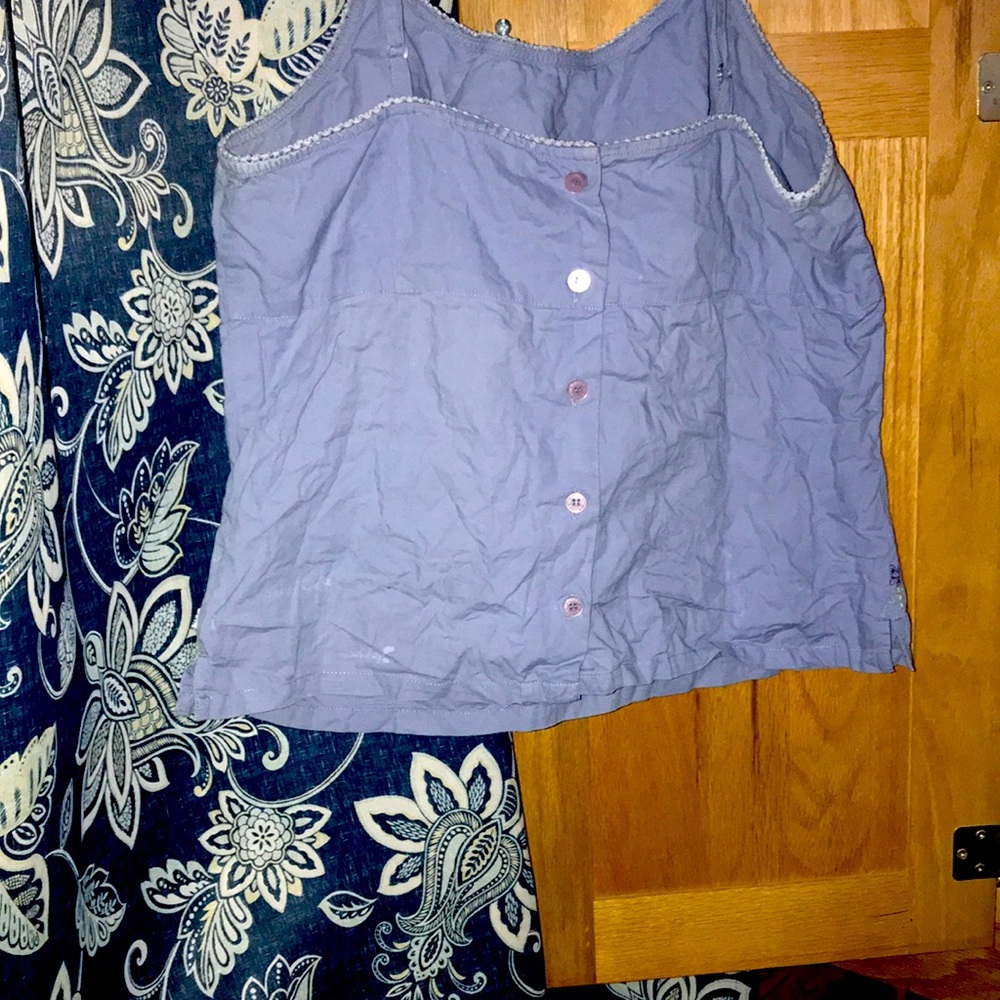 Woman’s crop top